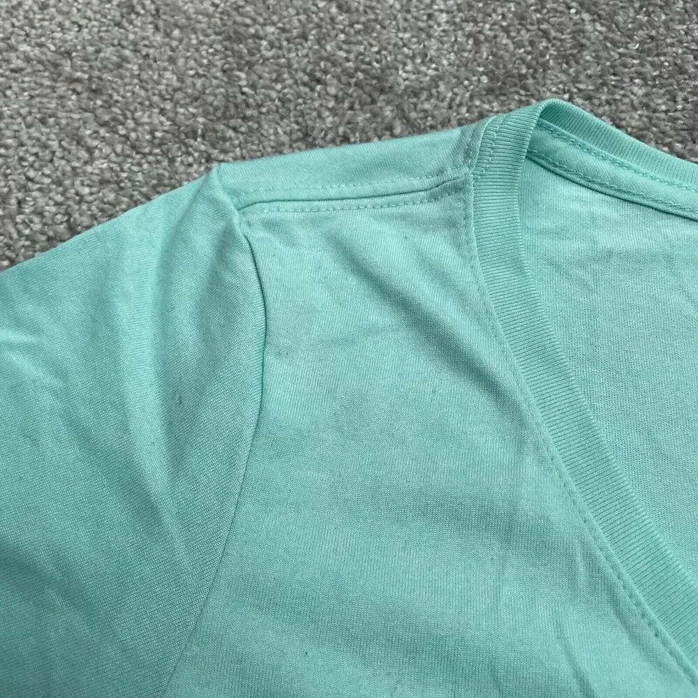 The Nike Tee Dri-Fit Graphic T-Shirt Womens Large Green V-Neck Active Athletic